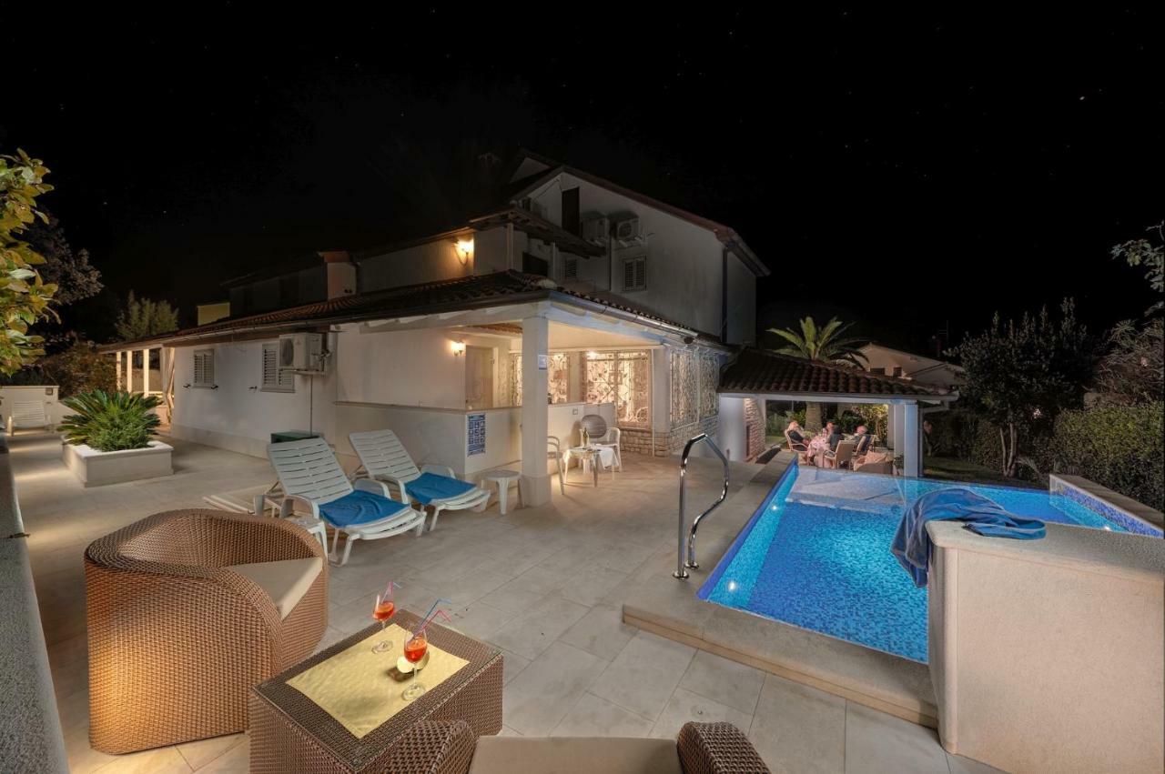 Apartments Rafaj بولا المظهر الخارجي الصورة