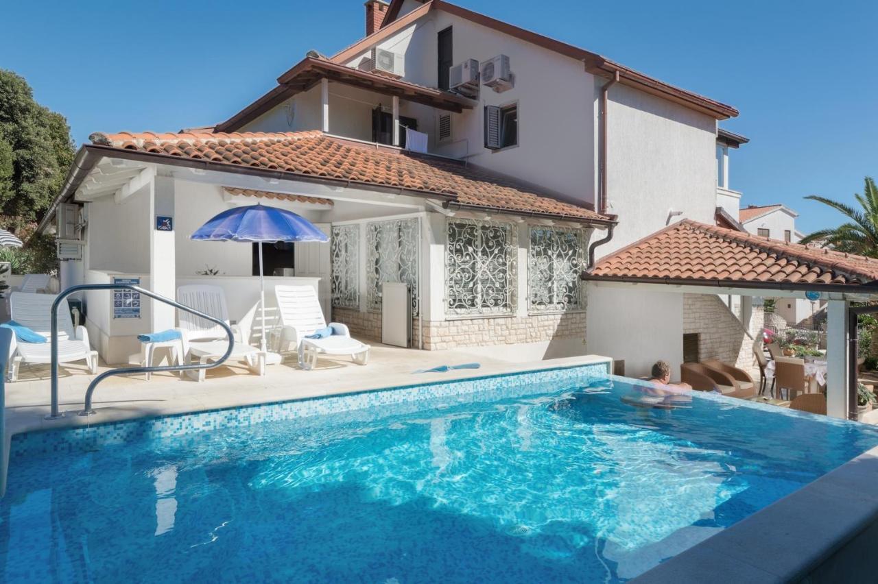 Apartments Rafaj بولا المظهر الخارجي الصورة