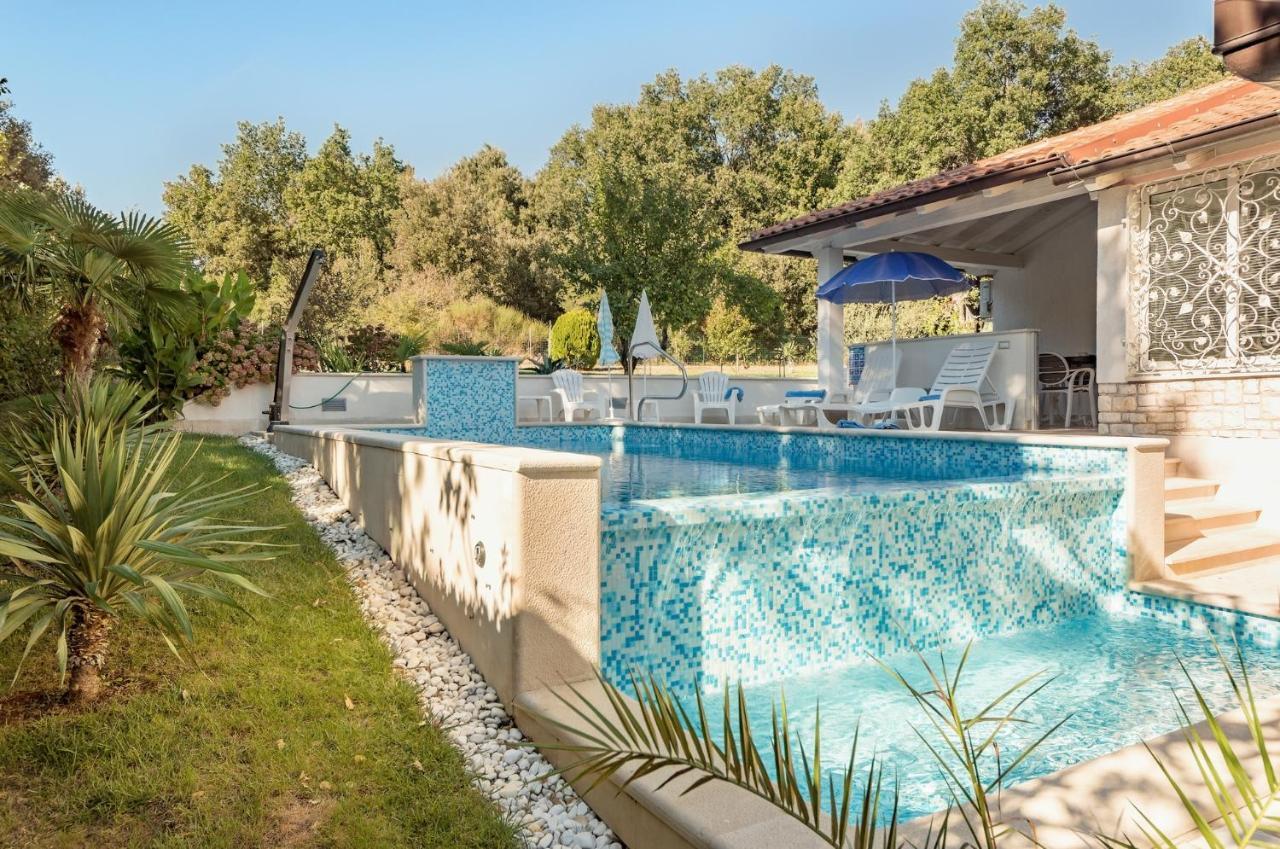 Apartments Rafaj بولا المظهر الخارجي الصورة